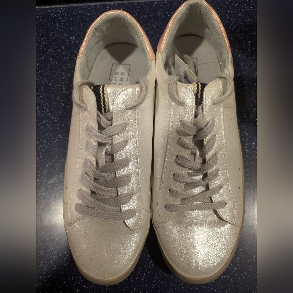ShuShop Women's Sneakers White And Pink With Silver Accents Size 9